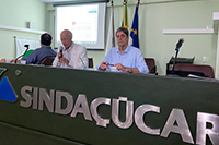 No auditório da sede do SINDAÇÚCAR/PE, realização de palestra trabalhista, proferida pelo Dr. José Otávio Patrício de Carvalho, tendo como tema contrato de trabalho verde e amarelo e reforma trabalhista, dia 27/janeiro/2020